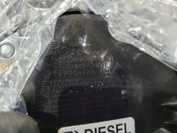 Bränslelucktapp OEM 71610-34001 för SsangYong Korando III image 4