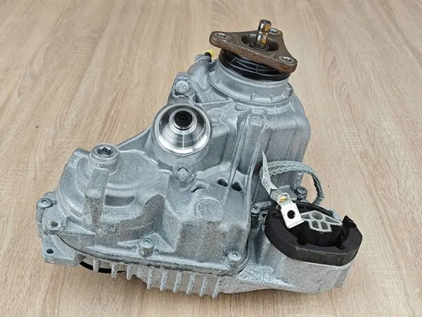 Transferväxel OEM 9469019 för BMW 530i Xdrive G30 image 4