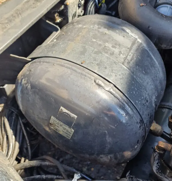 Scania Lufttank 1871147 - Gebrauchtes OEM-Teil image 3