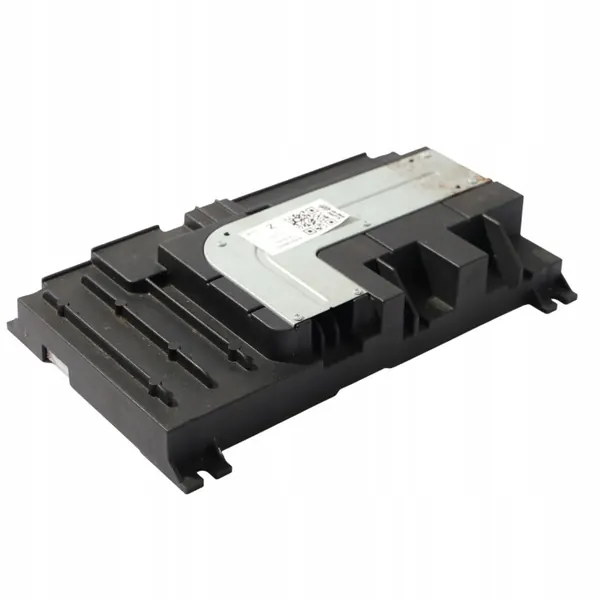 Audi A3 8V Bang & Olufsen Äänenvahvistin OEM 8V0035465C image 4