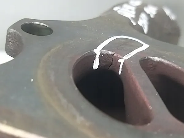 Auspuffkrümmer OEM 9813936880 für 1.6 THP image 7