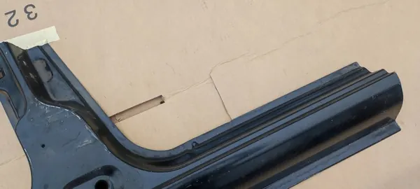 Seuil de Pilier Droit Renault Thalia OEM THALIA image 3