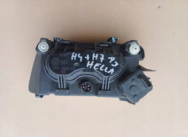 AUDI A3 8L 96- Faro derecho H4+H7 OEM HELLA image 5