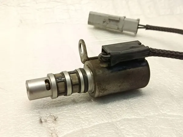 Válvula de Bomba de Aceite OEM 9817070380 1.6HDI image 3