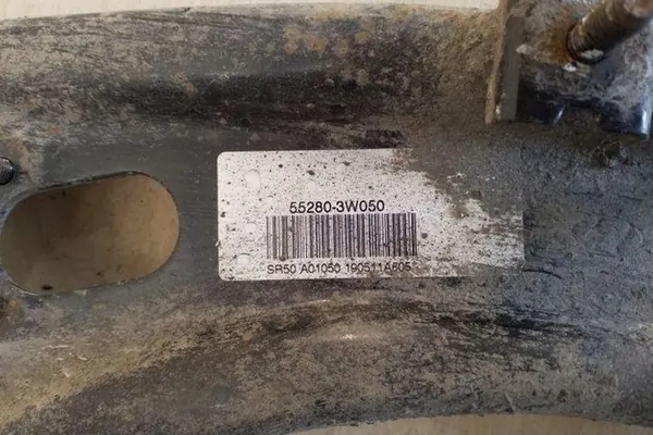 Braccio di controllo posteriore destro KIA SPORTAGE V 552803W050 image 2