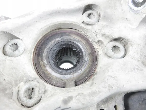 Pivot de roue avant droit OEM 4E0258J d'occasion image 3