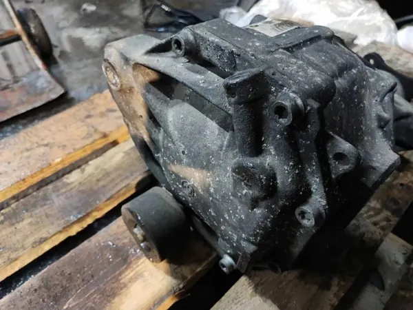 BMW 7 (F01,F02) Rear Differential 457431501 3.0L Diesel 2009 image 4