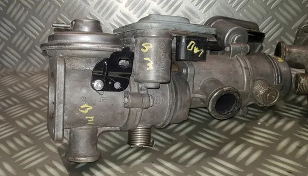 Corpo de Aceleração BMW E87 E90 318d 320d 330d E60 520d 530d X3 X5 image 9