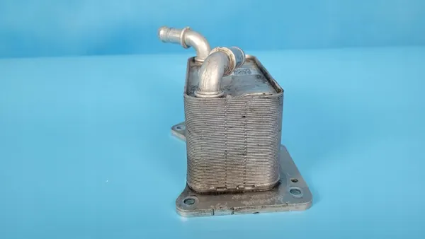 VOLVO XC60 II 2.0D Ölkühler 31439995 image 6