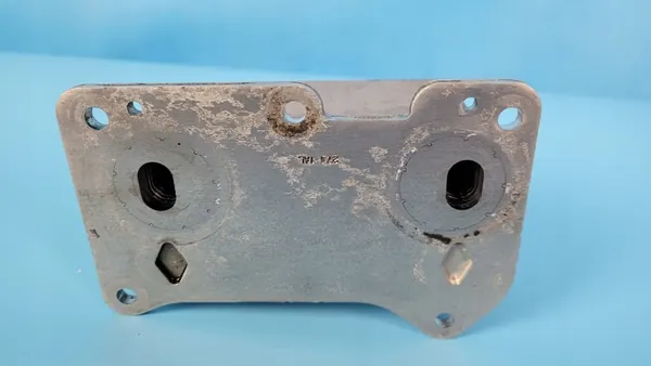 VOLVO XC60 II 2.0D Ölkühler 31439995 image 9