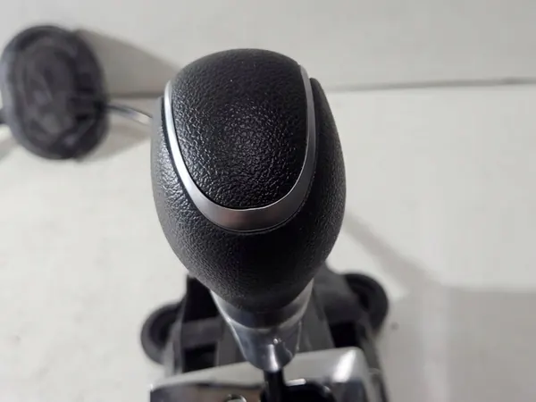 Vaihdekeppi Peugeot 2008 image 8