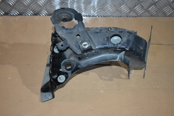 Support d'aile droit Porsche OE 9Y0821472 image 3
