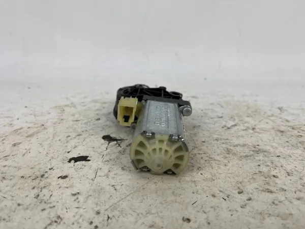 Tesla Model X Sitzmotor OEM AG131033 - Gebraucht image 3