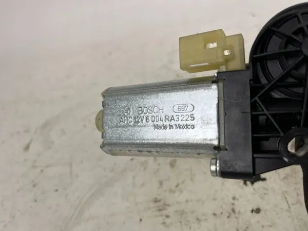 Tesla Model X Sitzmotor OEM AG131033 - Gebraucht image 6