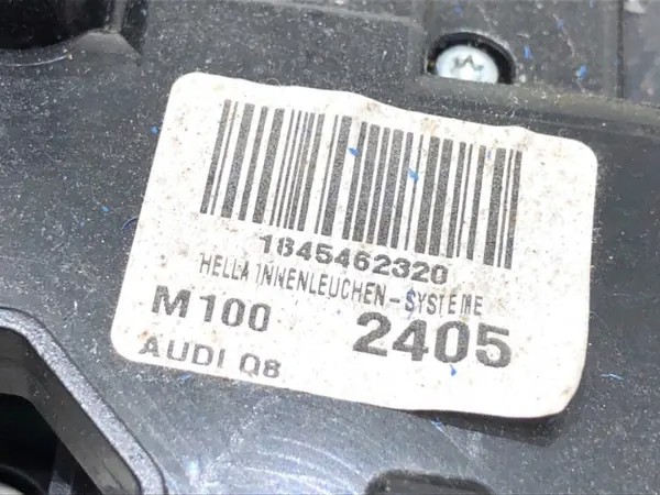 Audi Q8 SUV Sisätilavalaisin OEM 5Q0951177 image 6