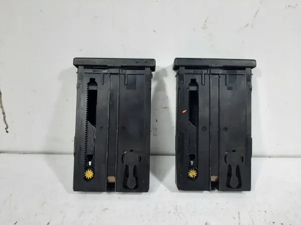 Porte-gobelet VW Sharan MK1 OEM 7M3862534C image 9