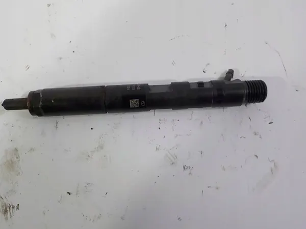 Injecteur Renault OE EJBR05102D d'occasion image 2