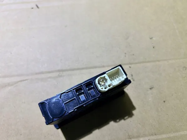USB-pistorasia OEM VHB5428 Mercedes Sprinter 907/910 image 3