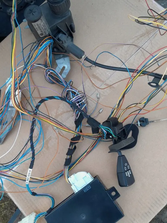 BMW E36 Cruise Control Module Set OEM image 2