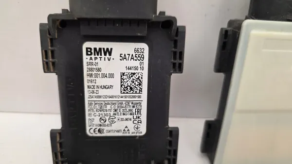 Sensor Radar Cambio Carril BMW OEM 5A7A559 Usado image 3