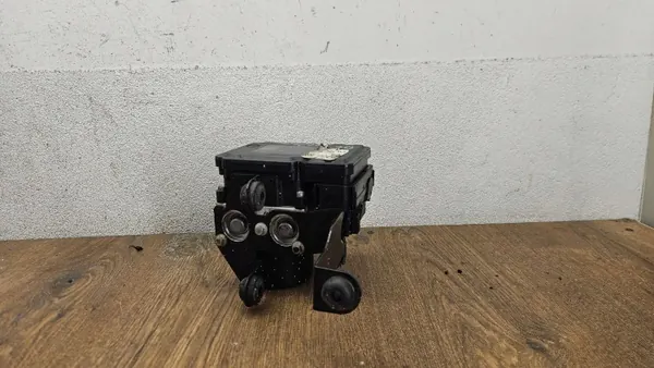 ABS-pomp Ford Focus MK3 OEM BV61-2C405-AL image 3