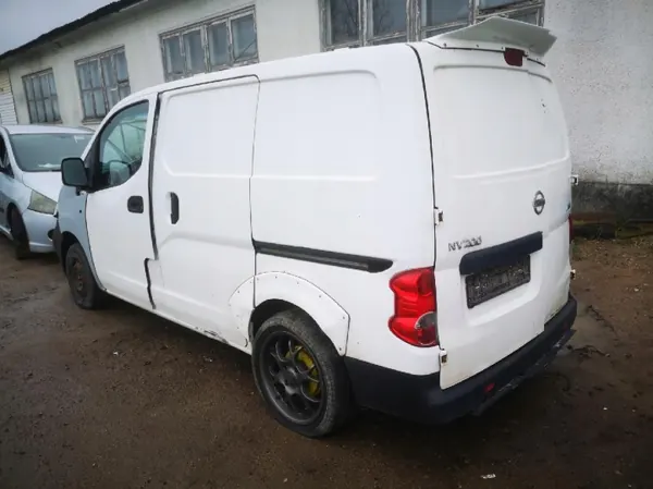 Colector de escape Nissan NV200 OEM 8200874115 1.5L image 8