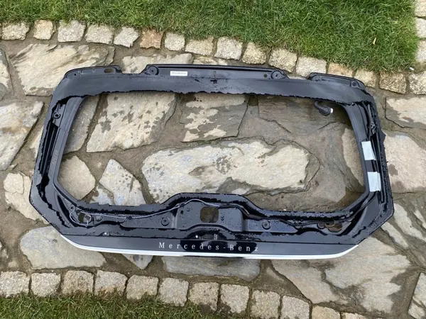 Mercedes 447 Lift V Class krom bakluckram OEM image 2