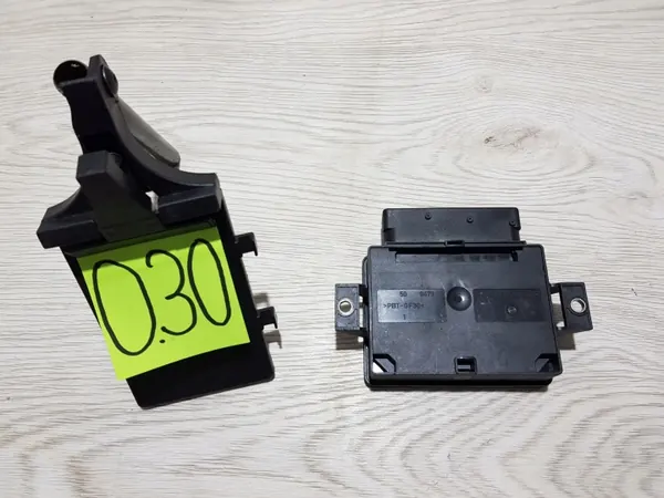 Module de frein à main OEM 4H0907801G pour VW Audi A6 C7 image 3