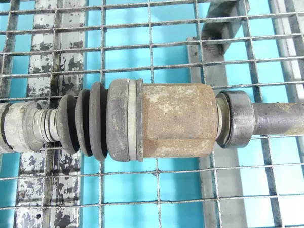 Höger Halvaxel Nissan Qashqai I J10 06-13 1.6 16V OEM image 3