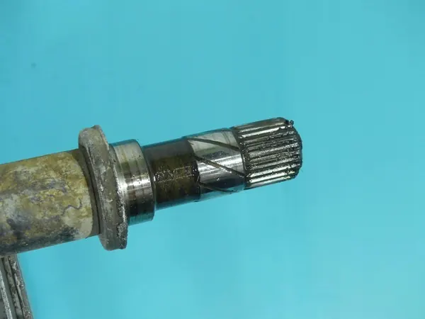 Höger Halvaxel Nissan Qashqai I J10 06-13 1.6 16V OEM image 4