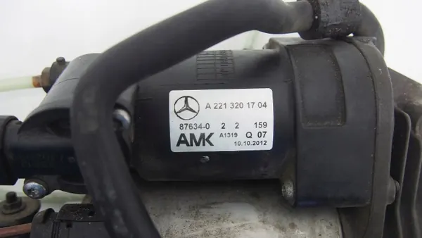Veringscompressor A2213201704 AMK - Mercedes W221 image 3
