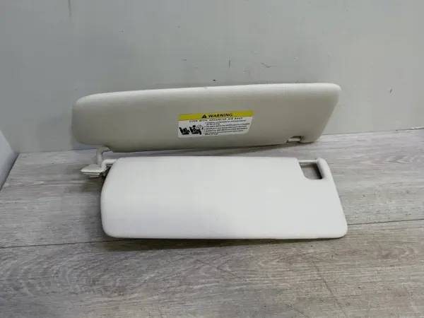 Pare-soleil gauche OEM 7P6857551MPC3 pour VW Touareg 7P5 image 4