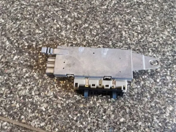 OEM A2118203089 Antennförstärkare för Mercedes-Benz E W211 image 3
