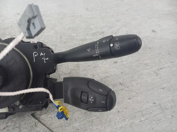 Gecombineerde schakelaar Peugeot 307 SW 96605599XT image 4