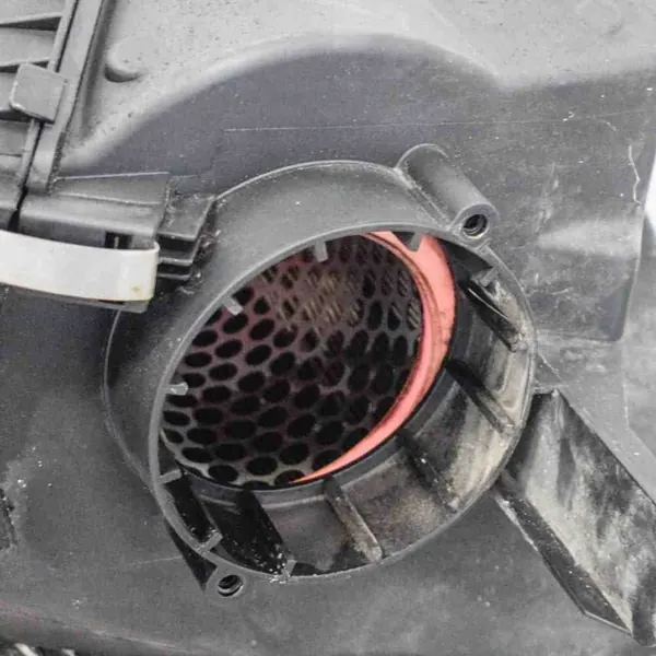 Ilmansuodattimen kotelo Audi A6 Avant (4F5, C6) OEM image 5