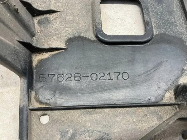 OEM OYT27312 Escudo inferior traseiro esquerdo Corolla E21 image 6