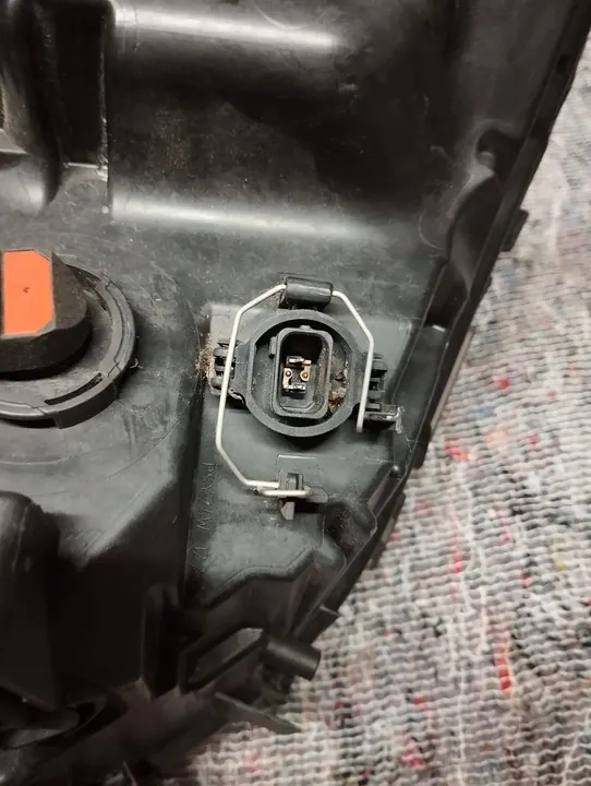 OPEL ASTRA IV J 09- Luz Halógena Frontal Esquerda image 10