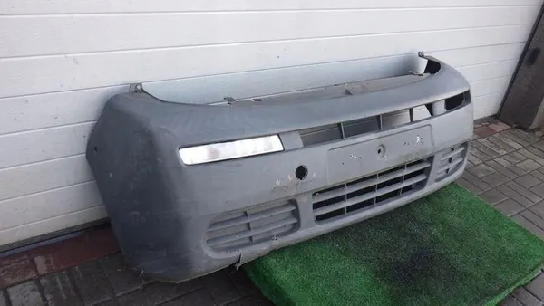 Parachoques delantero Trafic II Vivaro A image 3