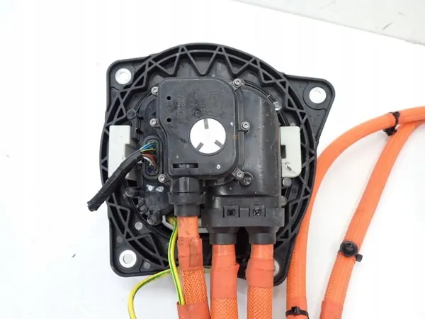 OEM 5A0FBA6 Puerto Cable Carga BMW i4 G26 - Usado image 4