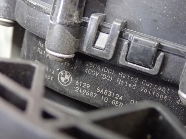 OEM 5A0FBA6 Puerto Cable Carga BMW i4 G26 - Usado image 9