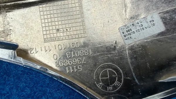 BMW 7 G11 G12 Untere Linke Stoßstangenleiste Vorne OEM 51117369893 image 4