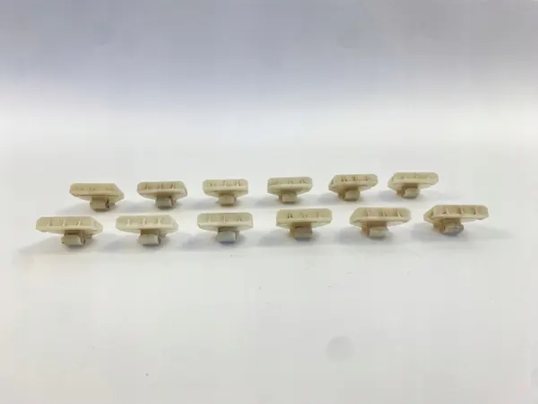 OEM SDV104564 Breite Zierleisten-Clips für Mercedes W201 image 10