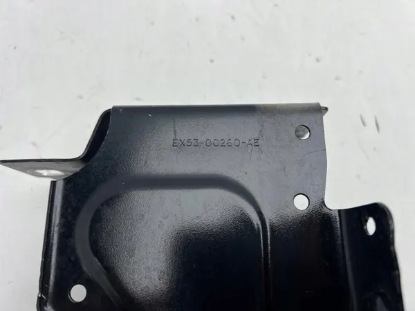 Jaguar F-Type framsätesbältesfäste OEM EX53-00260-AE image 3