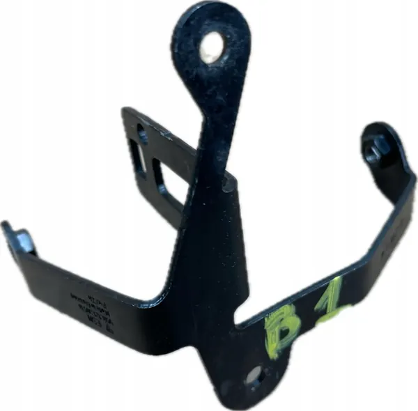 Support de pompe à eau Porsche Macan S 2015 - 95B121305B image 1