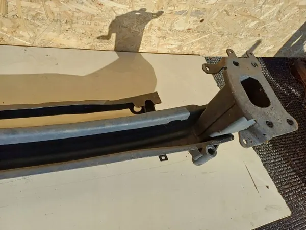 Skoda Octavia stötfångarförstärkning OEM 1Z0807581 image 9
