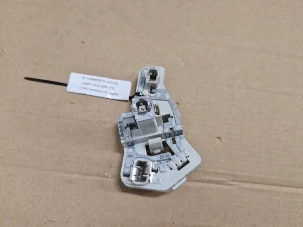 Inserção Farol Traseiro Esquerdo OEM 3C8945257A Usado image 2