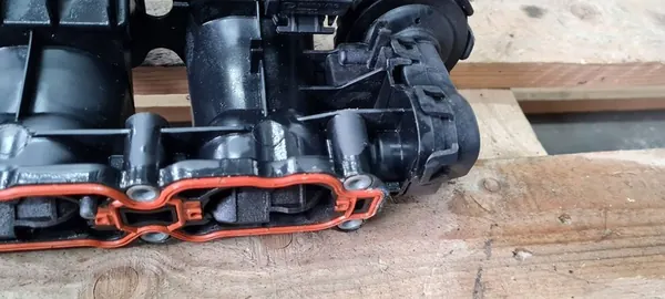 Coletor de admissão Audi Volkswagen Seat Skoda 2.0 TFSI 06L133201FA image 10