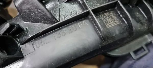 Coletor de admissão Audi Volkswagen Seat Skoda 2.0 TFSI 06L133201FA image 7