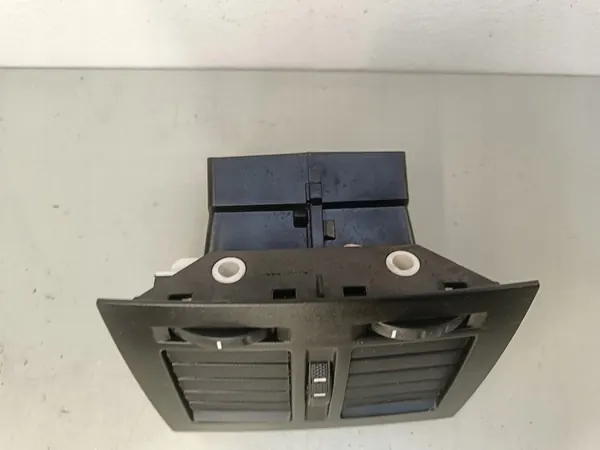 Skoda Yeti (5L) 2014 Grelha de Ventilação Traseira image 9