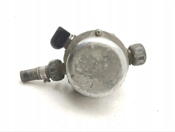 Imupumppu BENTLEY CONTINENTAL FLYING SPUR 8E0927317J image 4